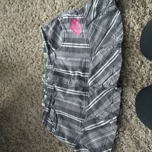 Seedless plaid skirt